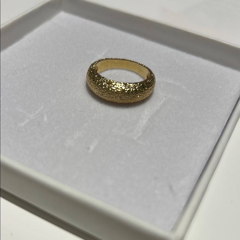 Elegant Gold Vermeil Ring from D. Louise - Picture 4 of 6